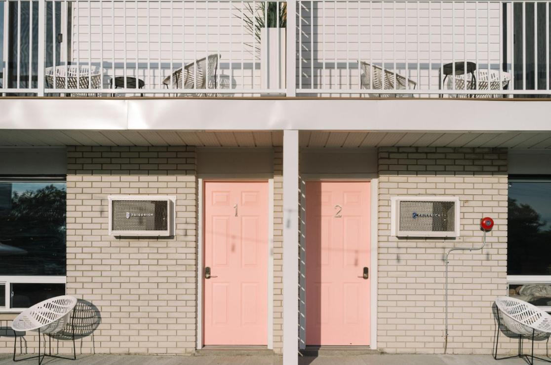 The June Motel, Prince Edward County Picton Buitenkant foto