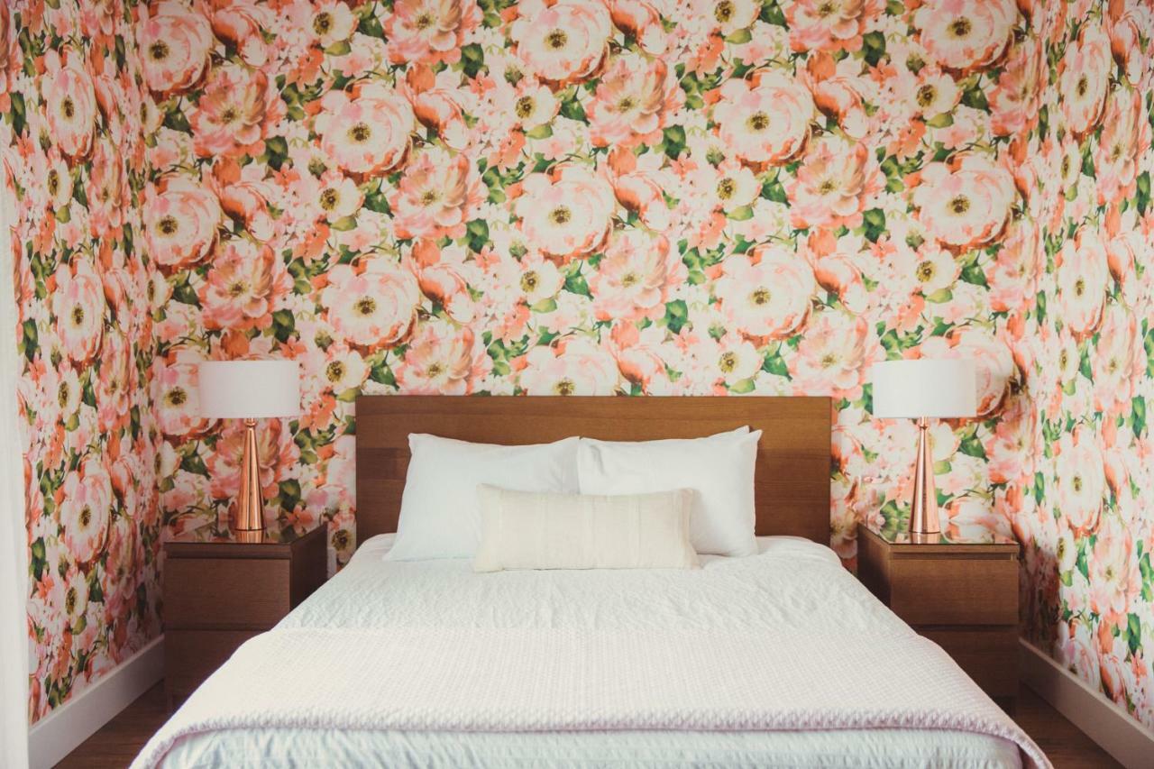 The June Motel, Prince Edward County Picton Buitenkant foto