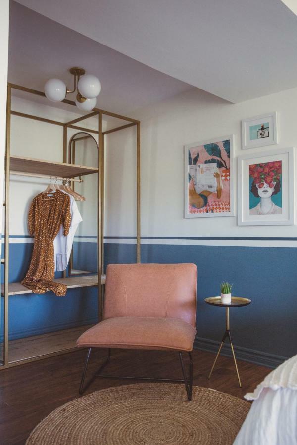 The June Motel, Prince Edward County Picton Buitenkant foto